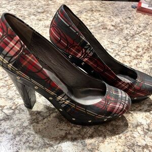 Coach Carli Tartan Heels - Size 8.5